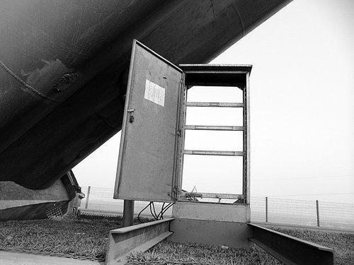 石家庄迎宾大道30多公里照明电缆被盗割一空